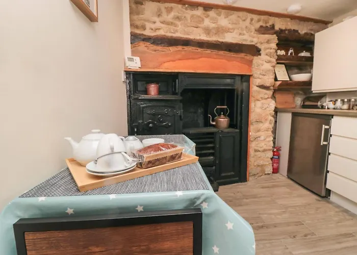 Crumble's Hideaway *